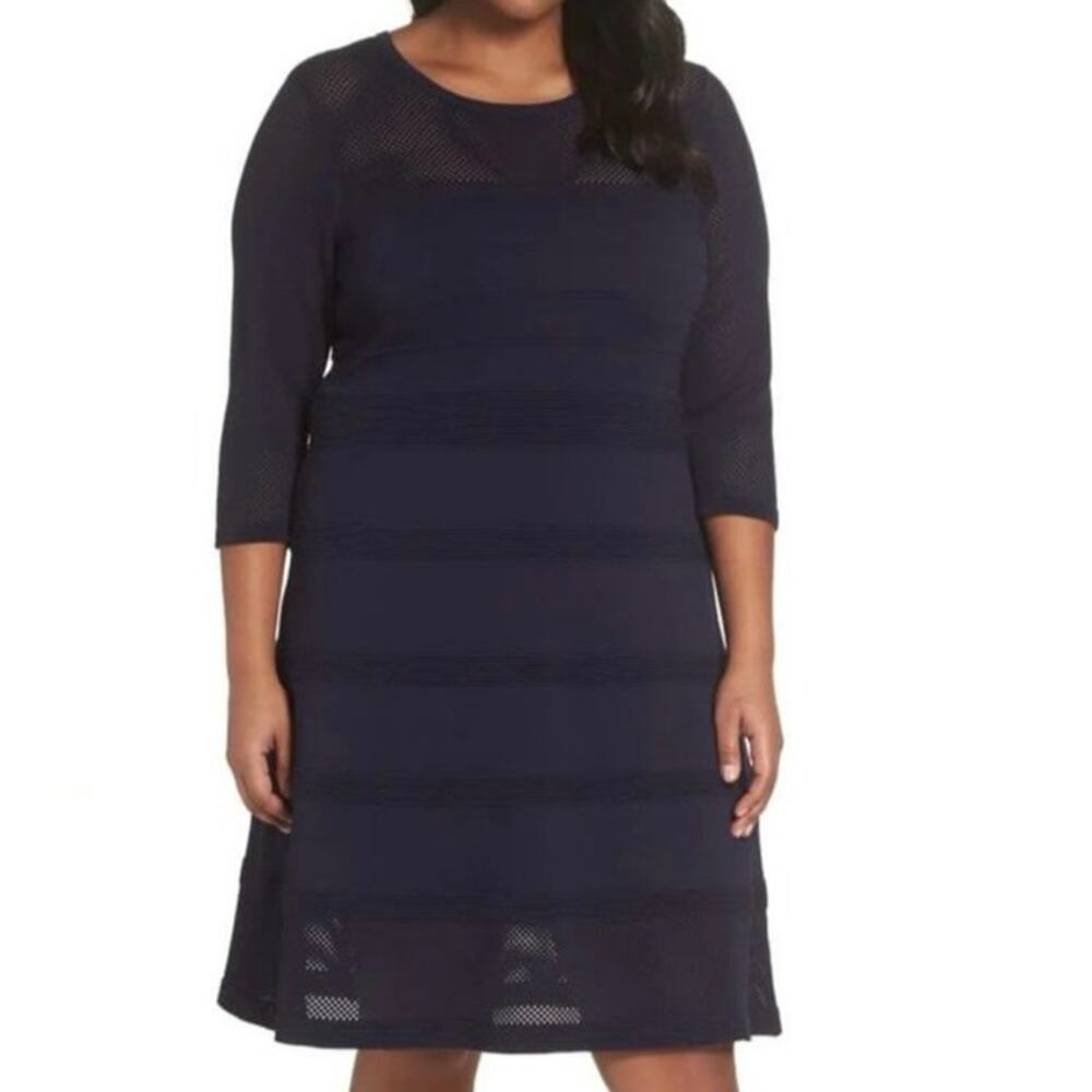 Vince Camuto Navy Blue Eyelet Pointelle Fit & Flare Sweater Dress. Size 3X